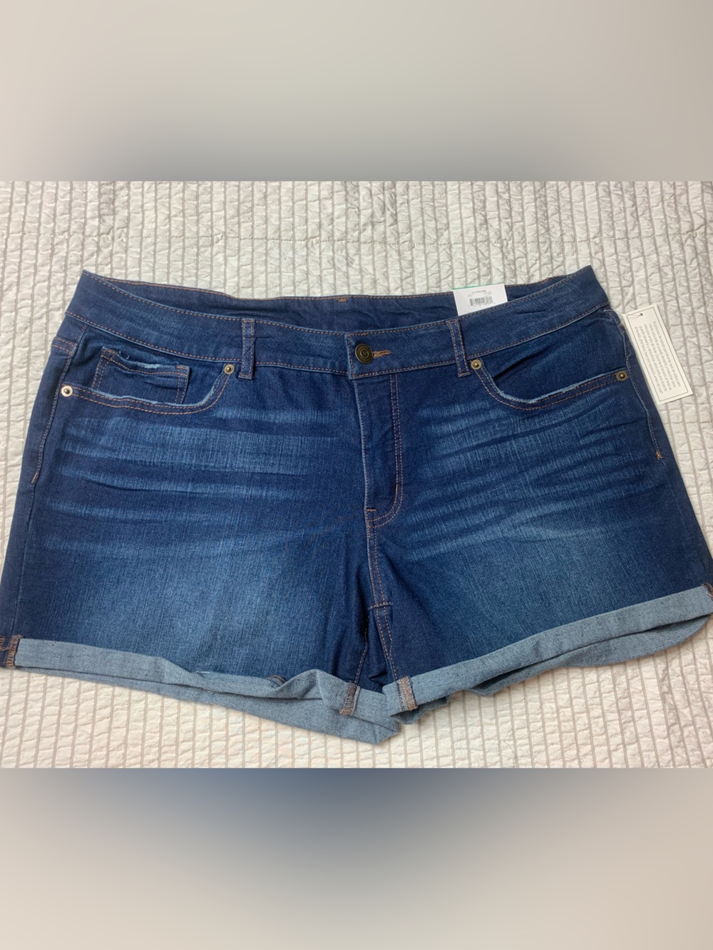 Time and Tru Plus Size 16 Blue Cuffed Denim Short Shorts